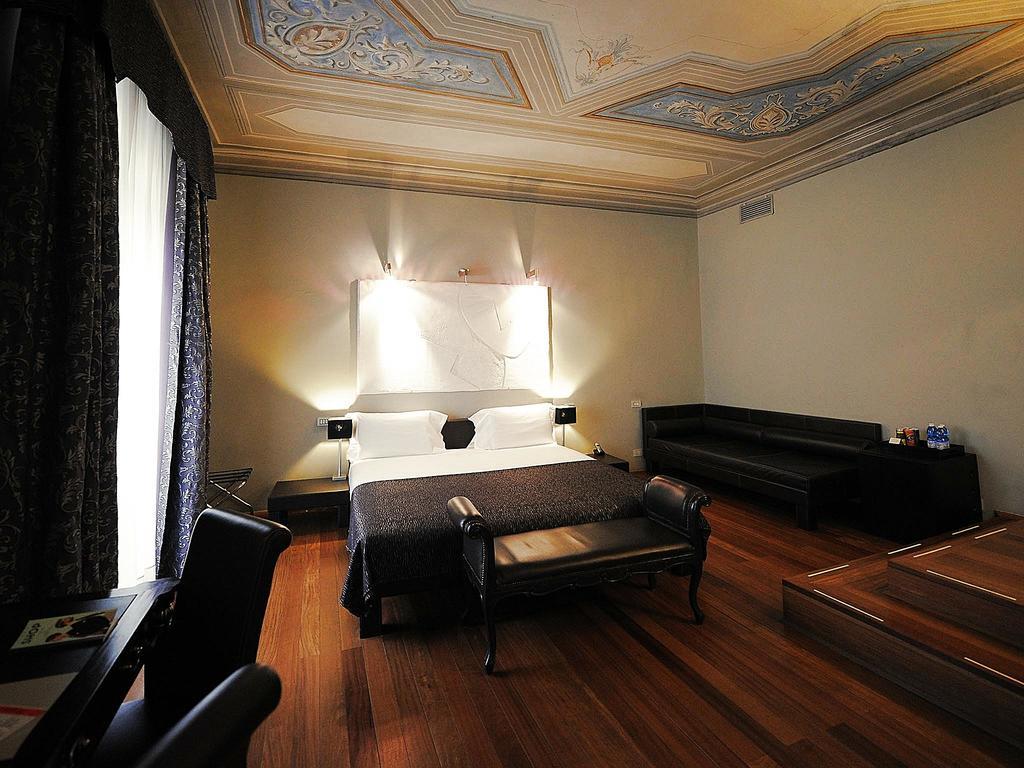 Borghese Palace Art Hotel Floransa Oda fotoğraf